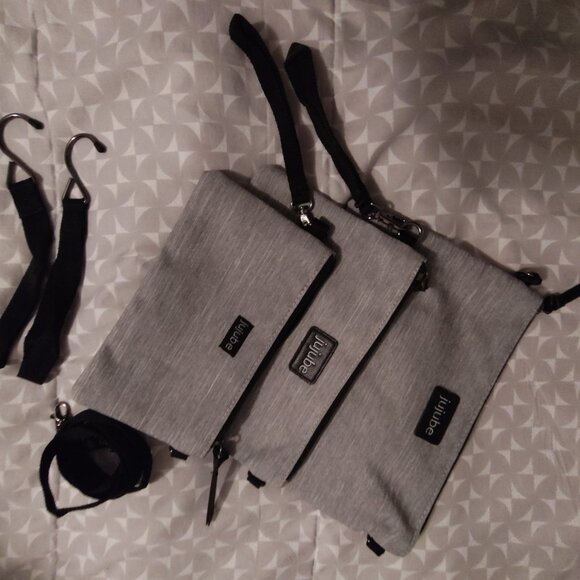 nwot JuJuBe diaper bag, storage pouches, change pad, stroller hooks - Picture 4 of 5